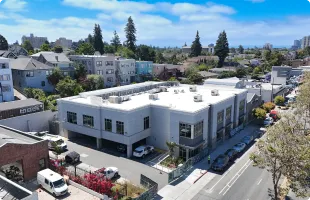 4242 Broadway